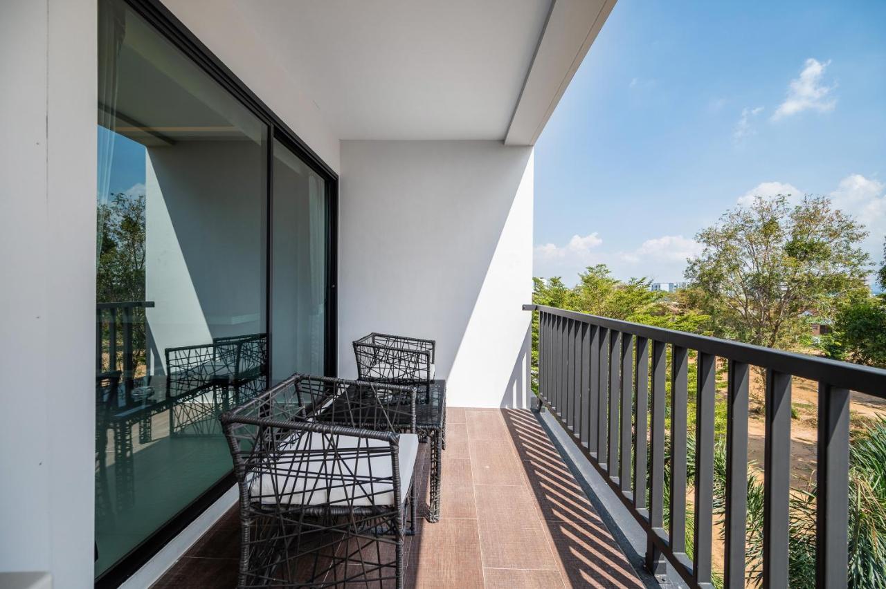 Manhattan Pattaya Hotel - Sha Extra Plus Екстериор снимка