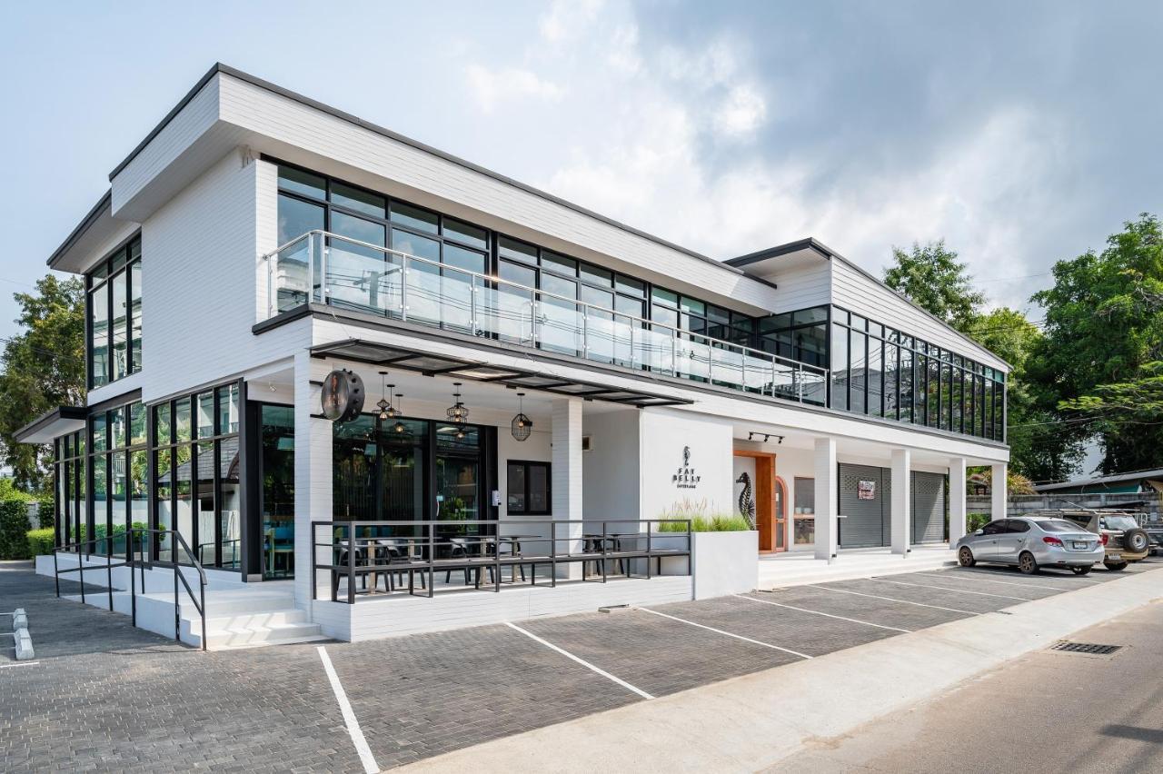 Manhattan Pattaya Hotel - Sha Extra Plus Екстериор снимка