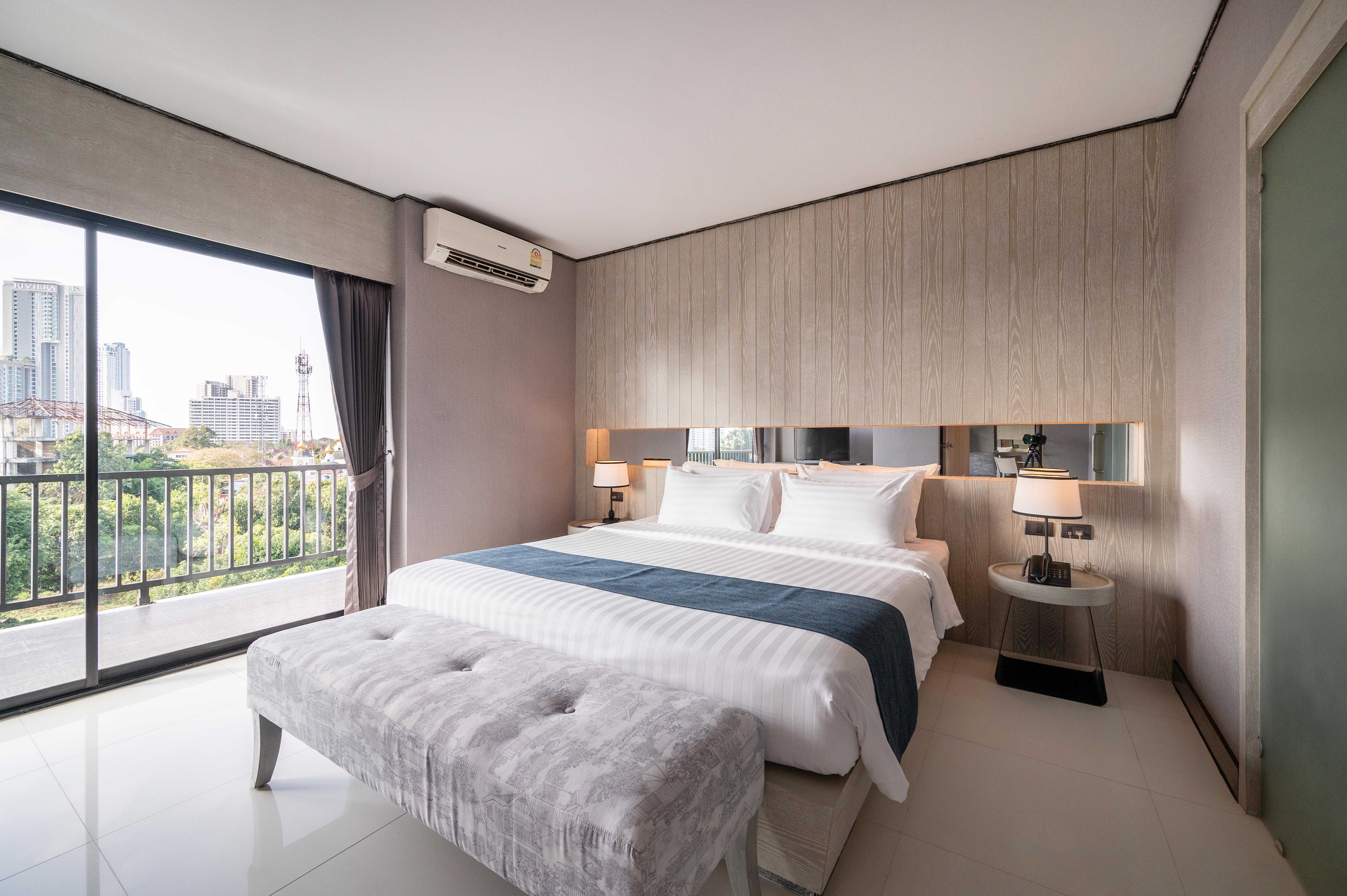 Manhattan Pattaya Hotel - Sha Extra Plus Екстериор снимка