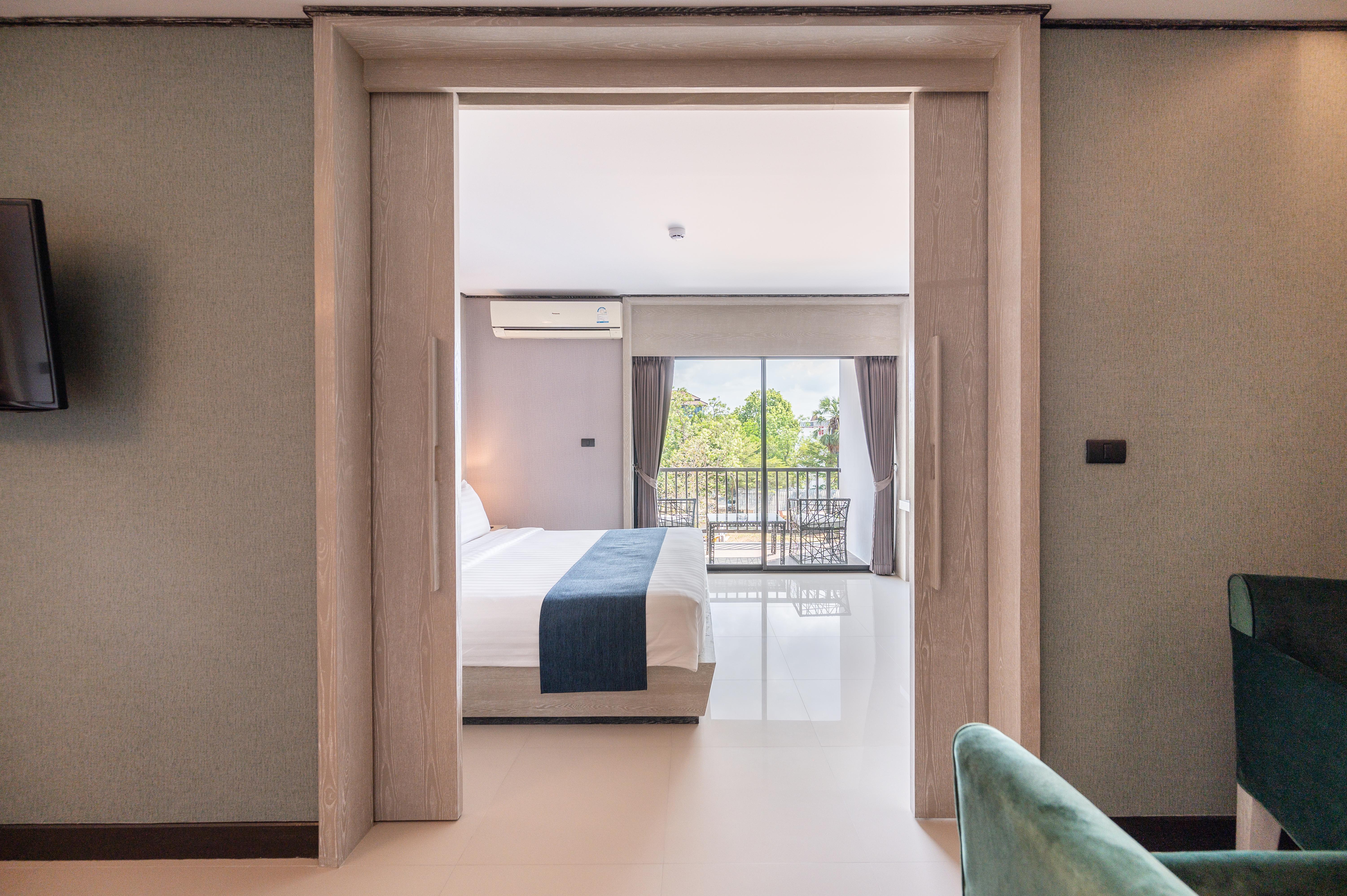 Manhattan Pattaya Hotel - Sha Extra Plus Екстериор снимка