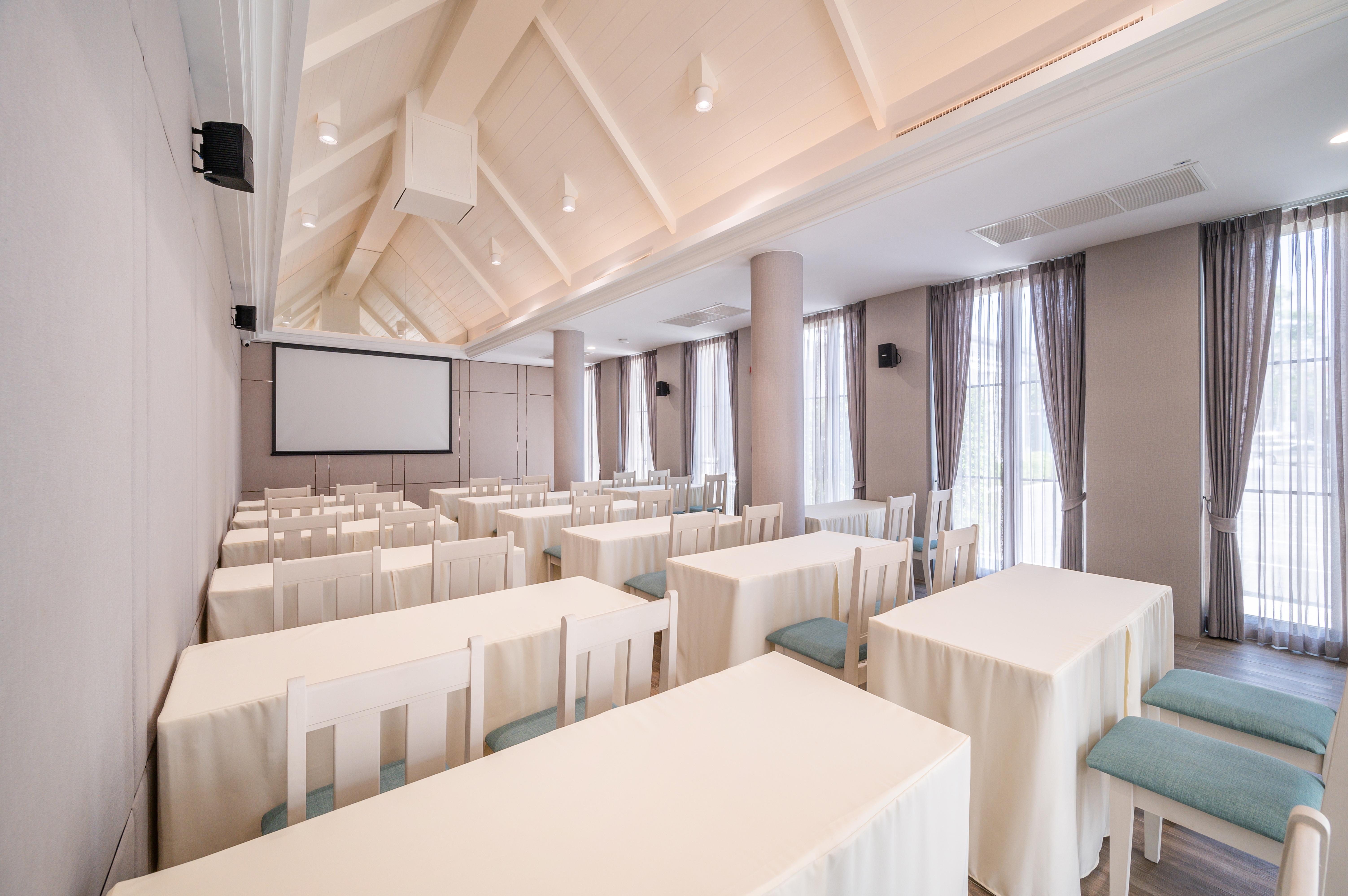 Manhattan Pattaya Hotel - Sha Extra Plus Екстериор снимка