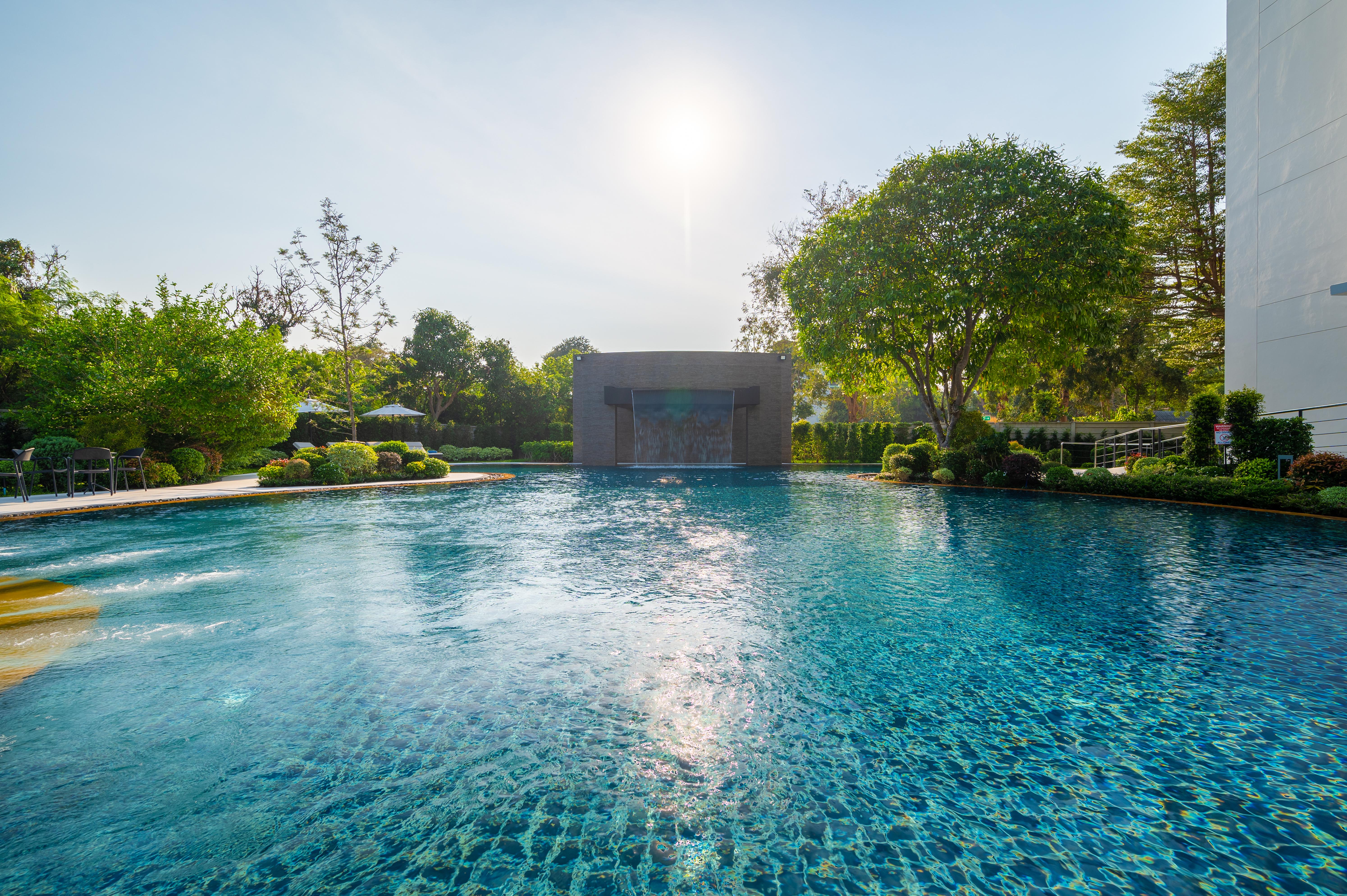 Manhattan Pattaya Hotel - Sha Extra Plus Екстериор снимка